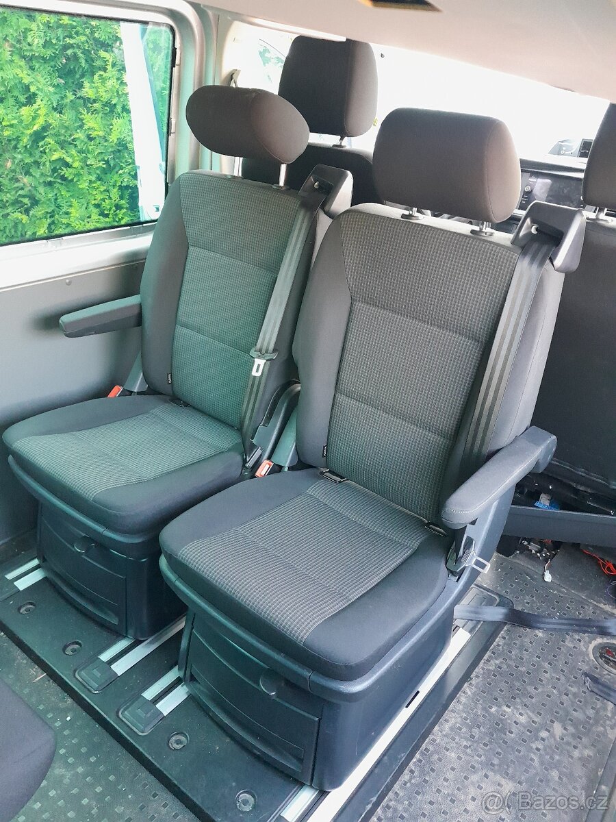 Díly VW T6 rok 2022 , sedačky, otočné sedačky multivan