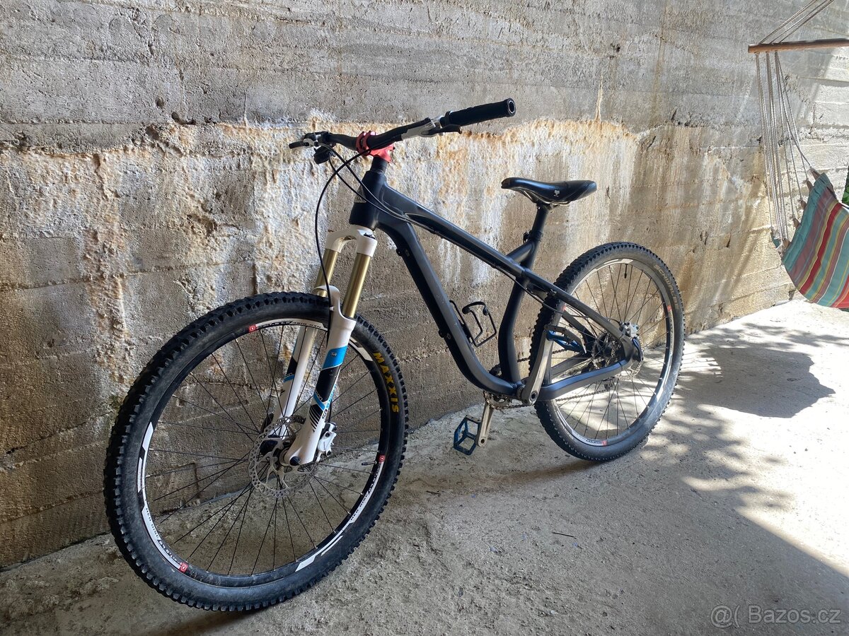 Enduro horské kolo 27,5” – vzduchová vidlice, kotoučovky