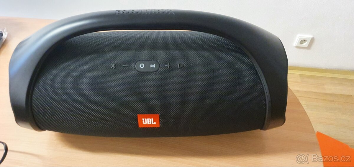 JBL Boombox