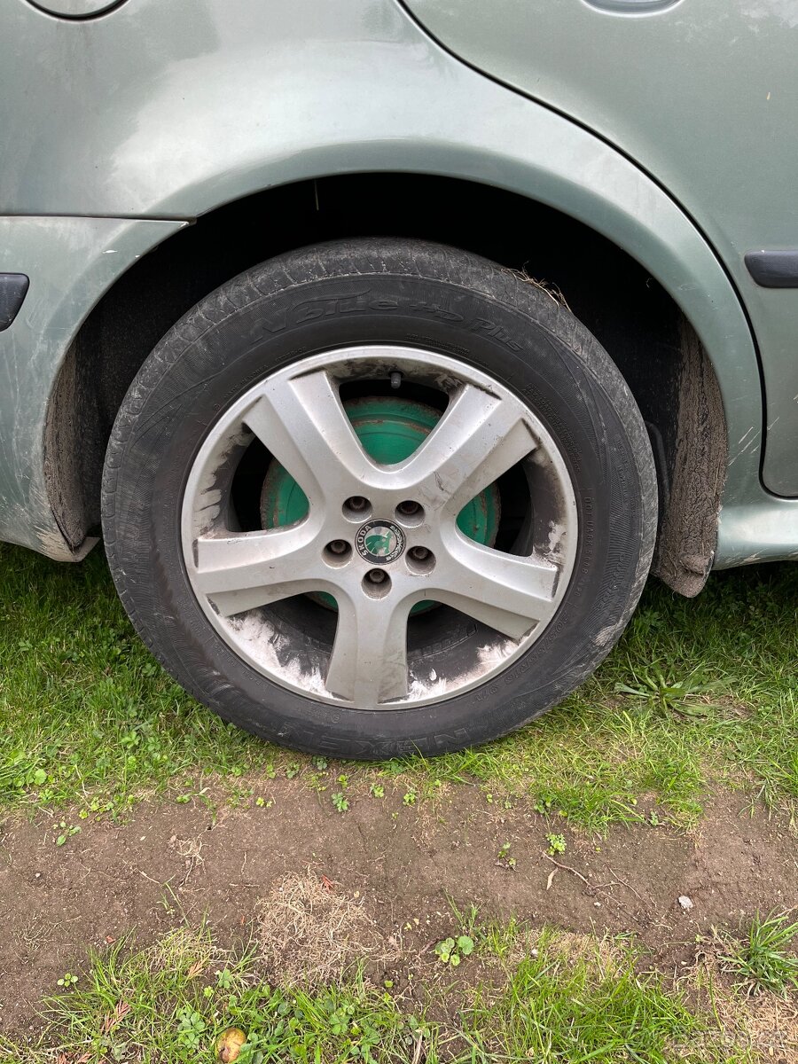 5x100 R 16 skoda letni