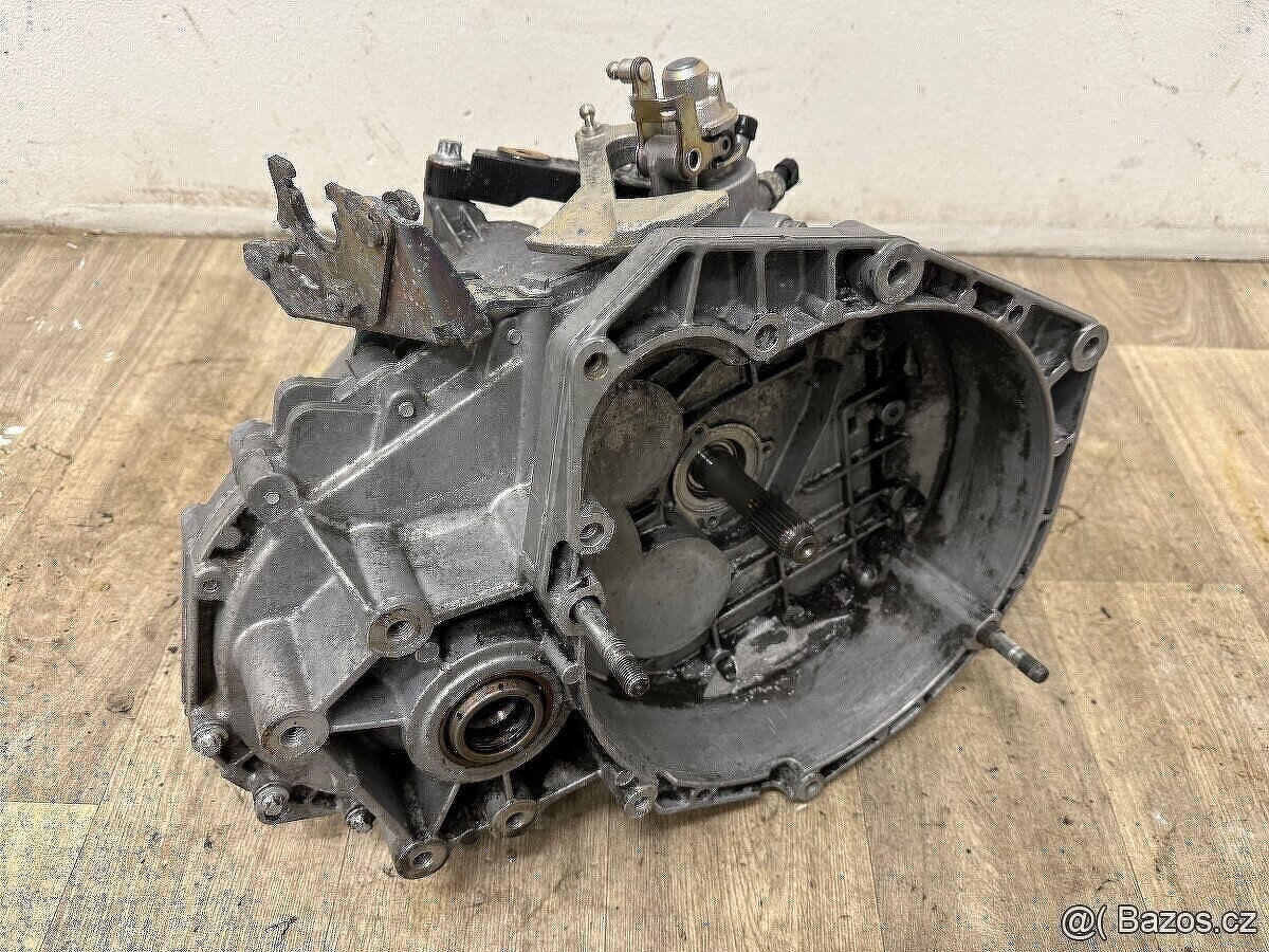 Alfa Romeo 2.4 JTDm manuální převodovka