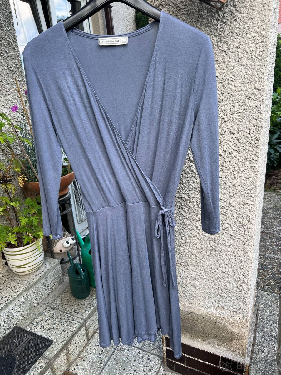 Šaty Abercrombie&Fitch