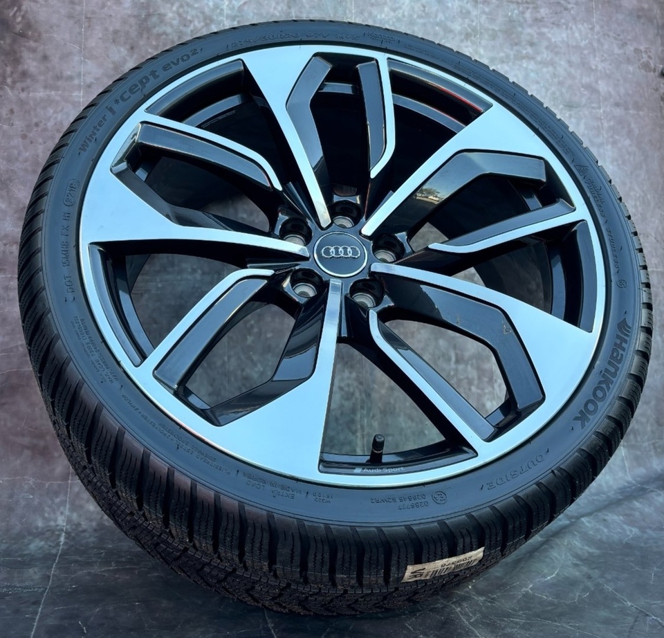 Zánovní originální Alu kola Audi RS4, RS5 275/30/20