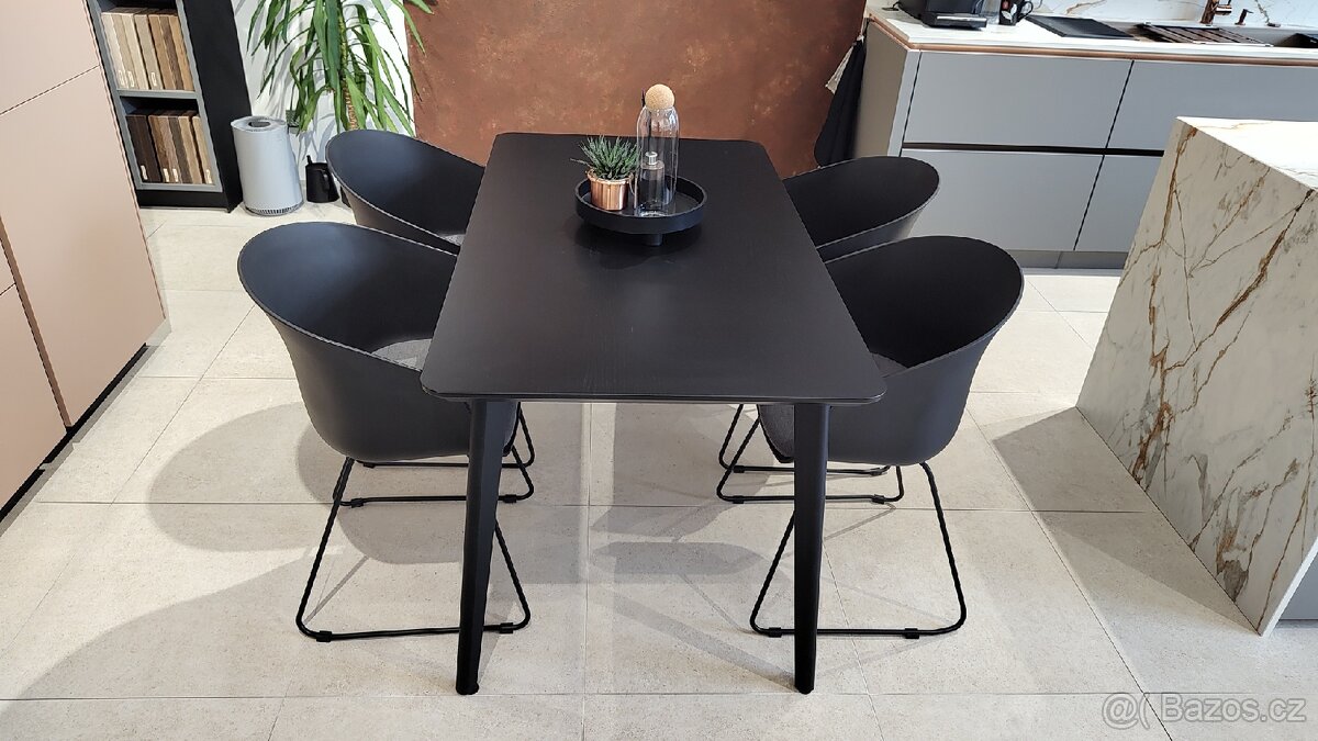 Dýhovaný stůl IKEA 140x78