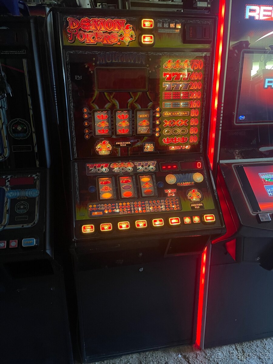 Výherní automat demons jokers 750