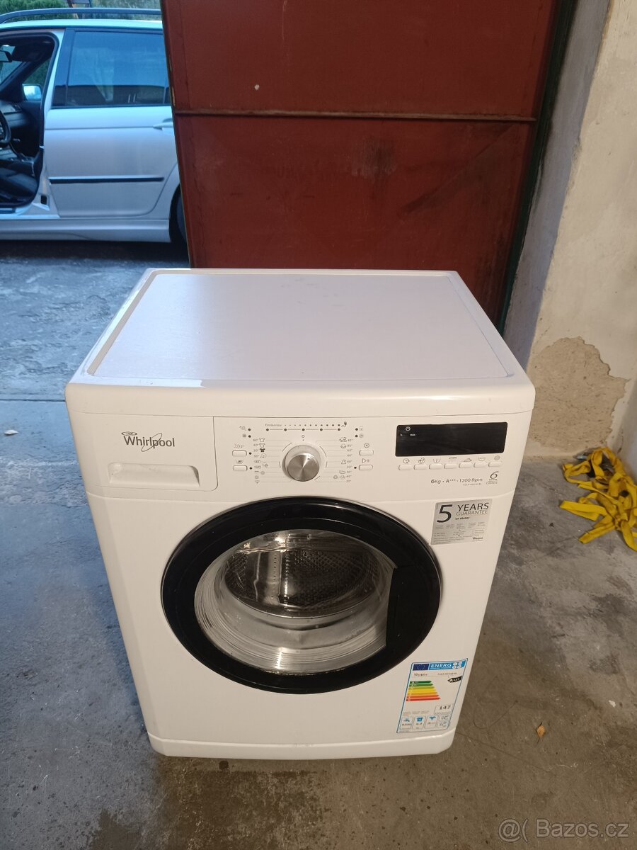 Pračka Whirlpool