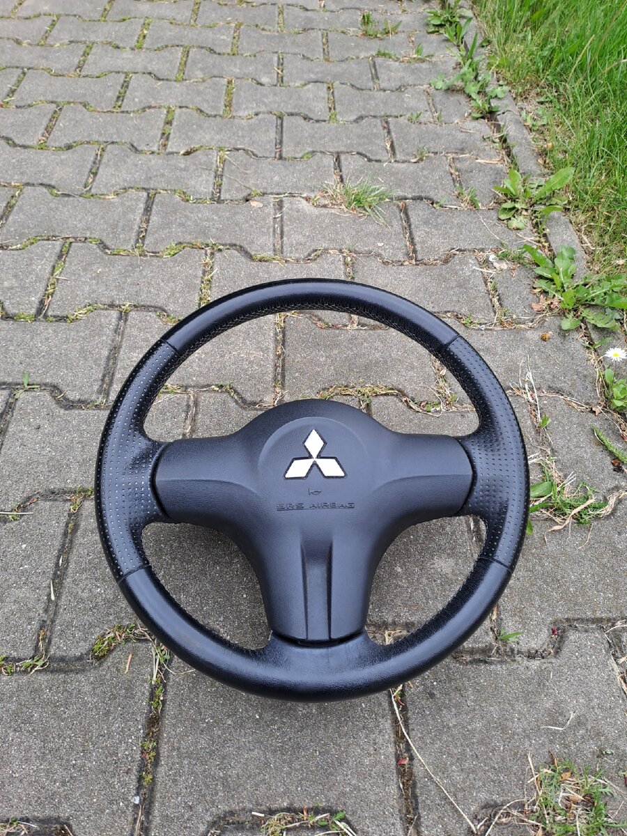 Kožený volant - Mitsubishi Colt CZC