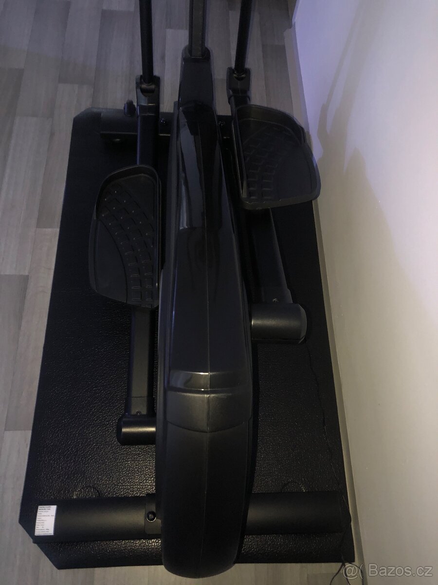 Eliptický trenažér HouseFit Motio 80 iTrain