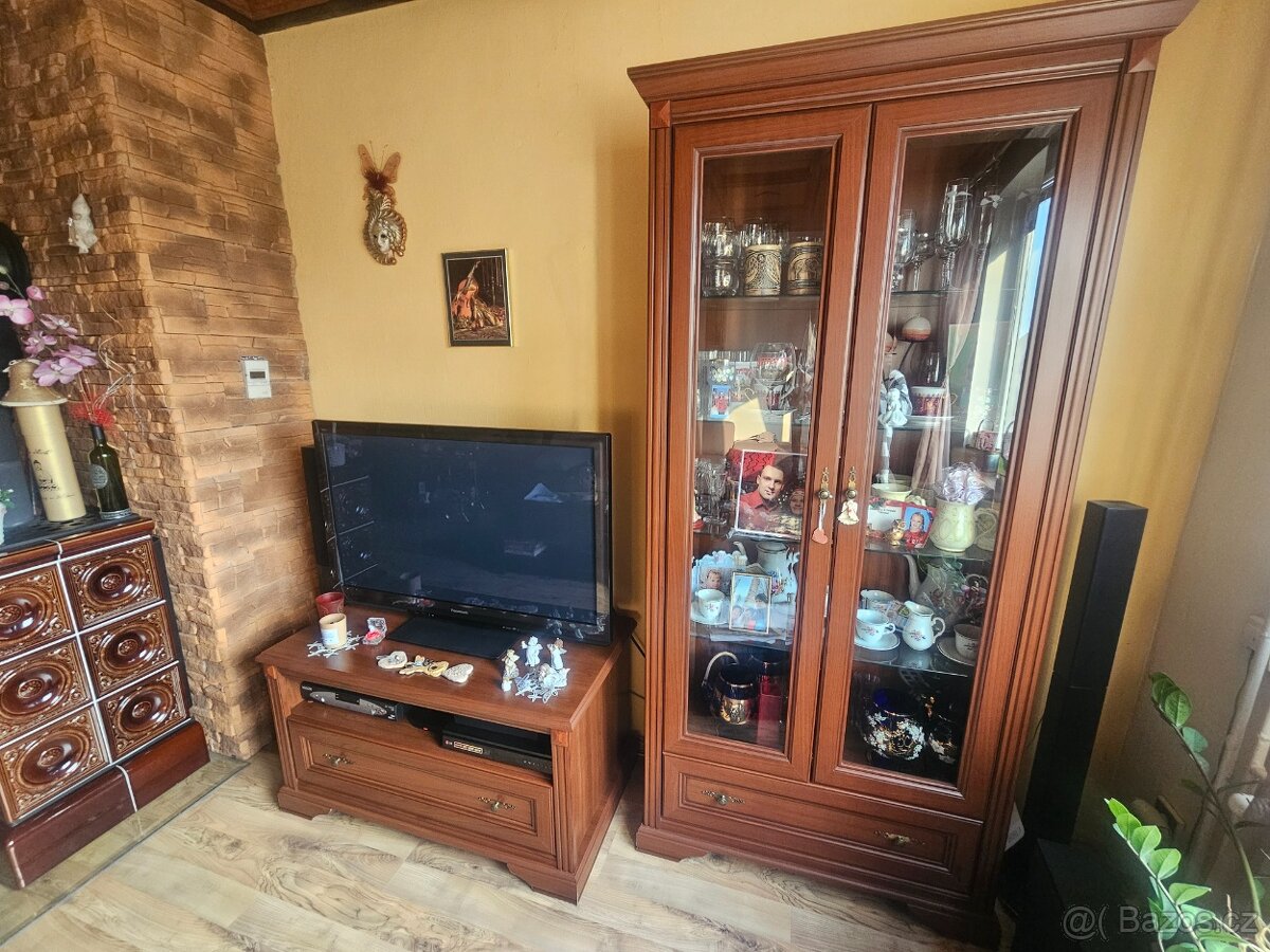 Rustikalni nabytek  ZDARMA