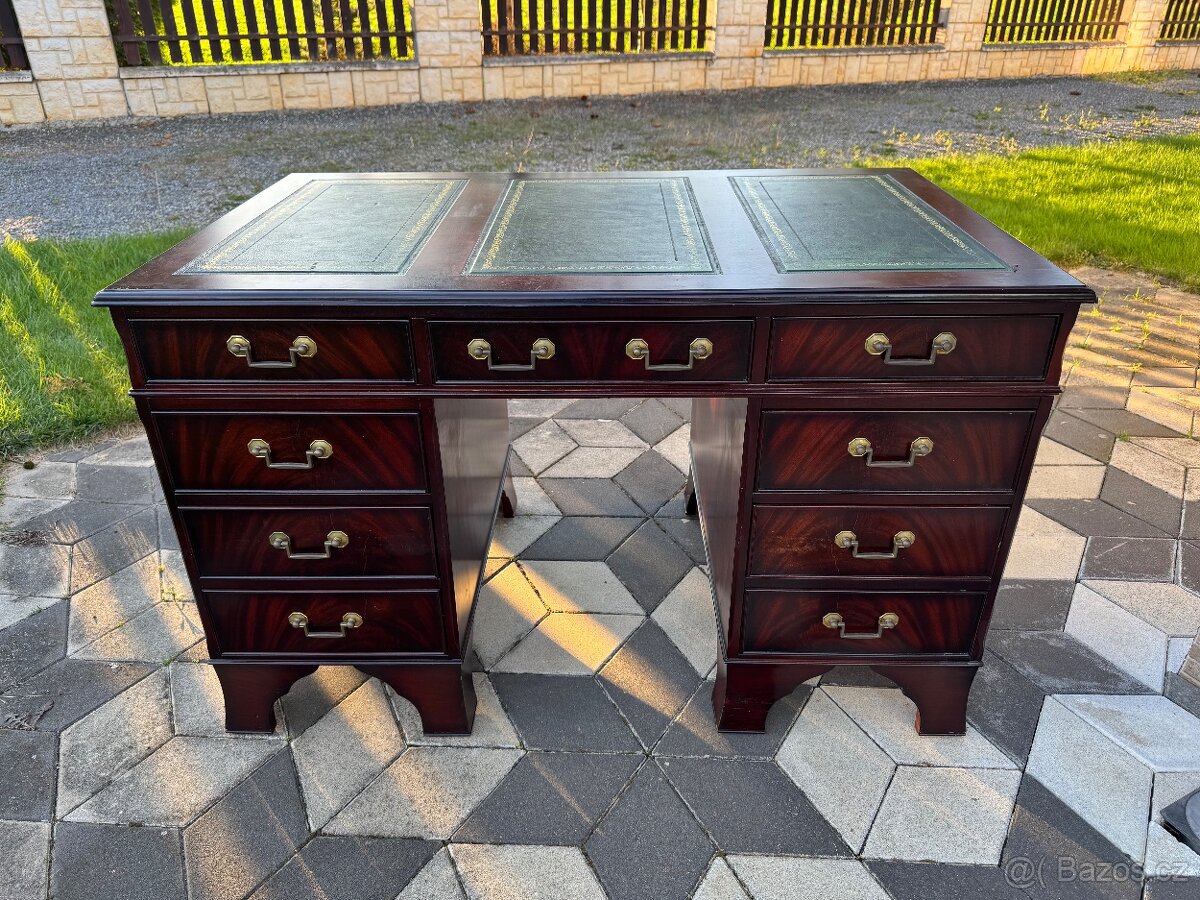 Psací stůl mahagon zelená kůže