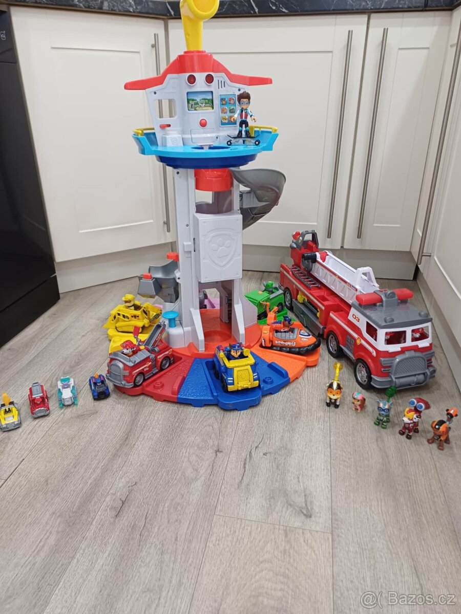 Věž tlapková patrola