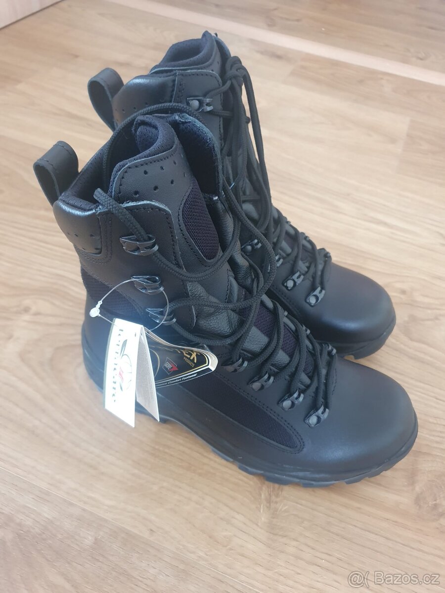 Boty polní lehké 2011 goretex