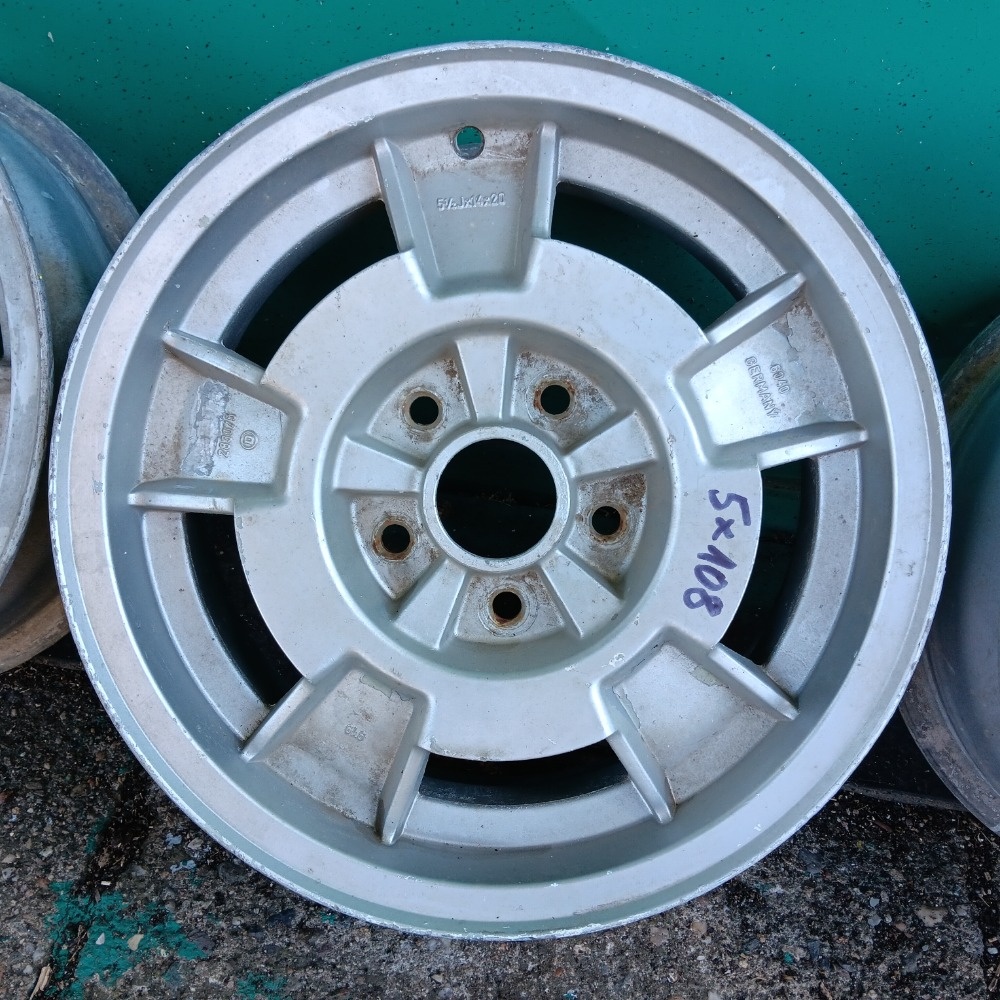 Prodám alu kola 5x108 R14