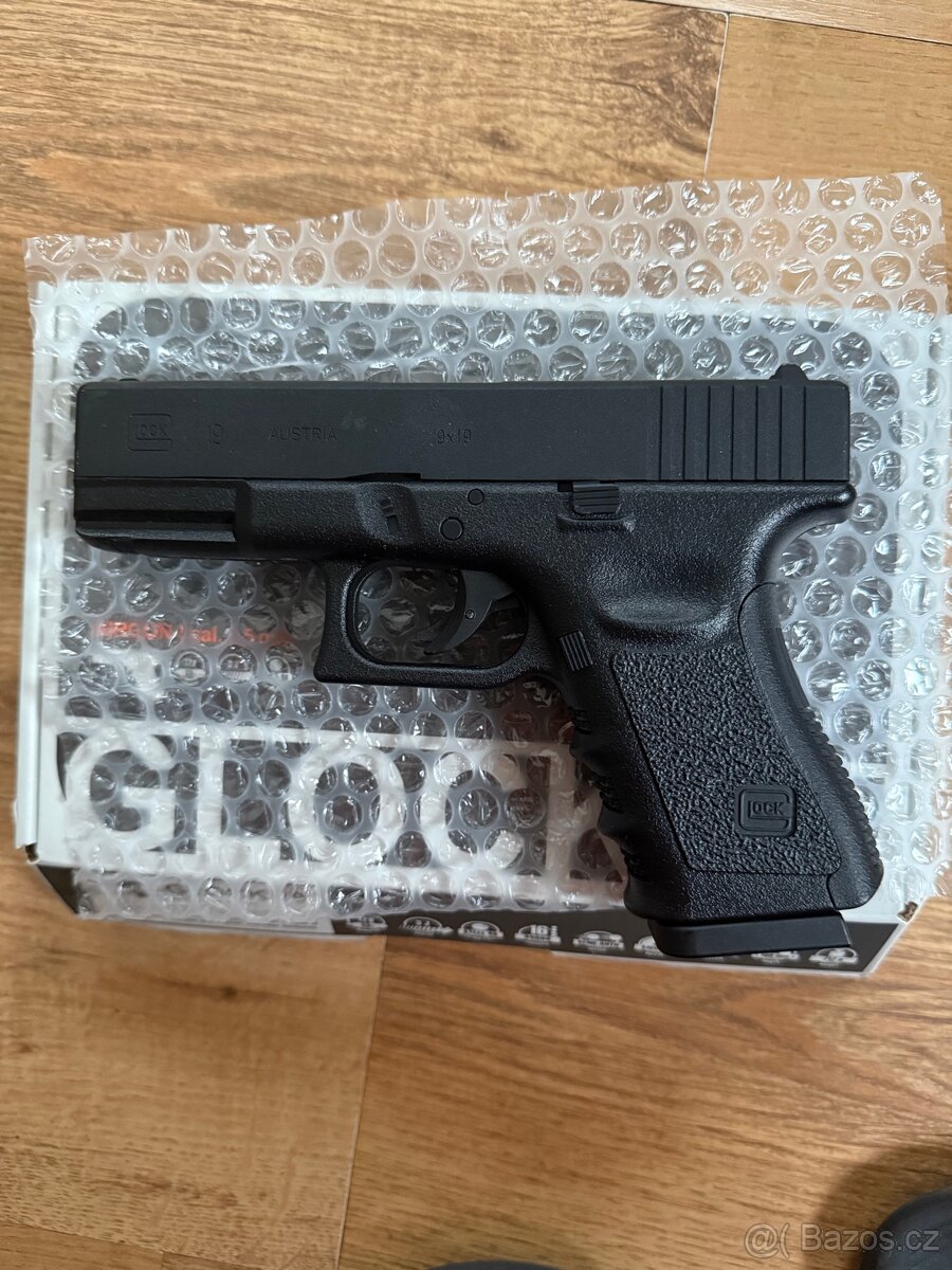 Glock 19 4,5mm Co2