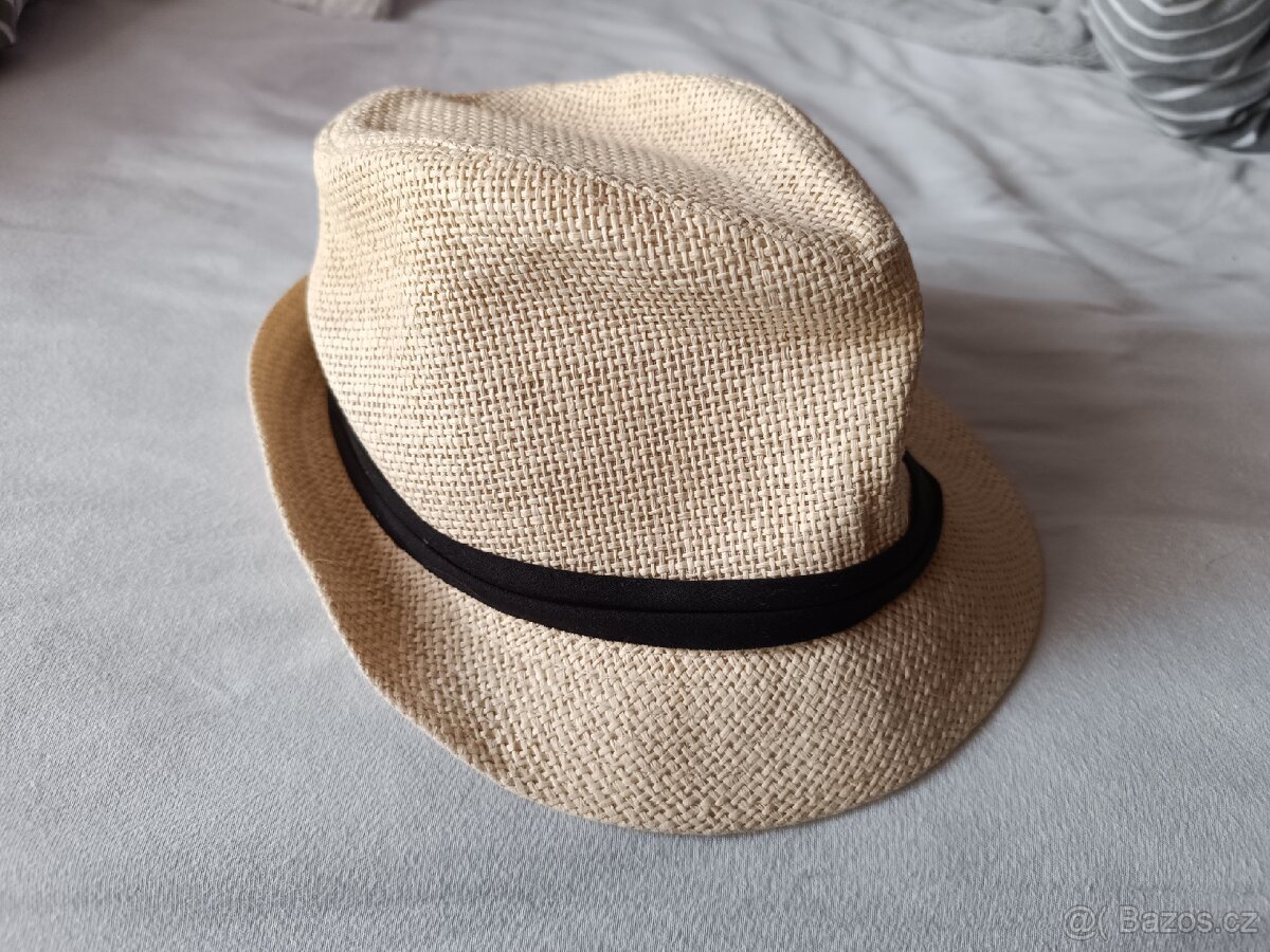 Prodám plátěný klobouček