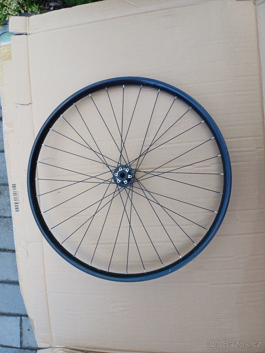 Zapletená kola Merida 29"