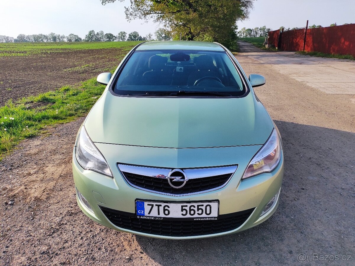 Prodám Opel Astra 1.6 85kw na náhradní díly