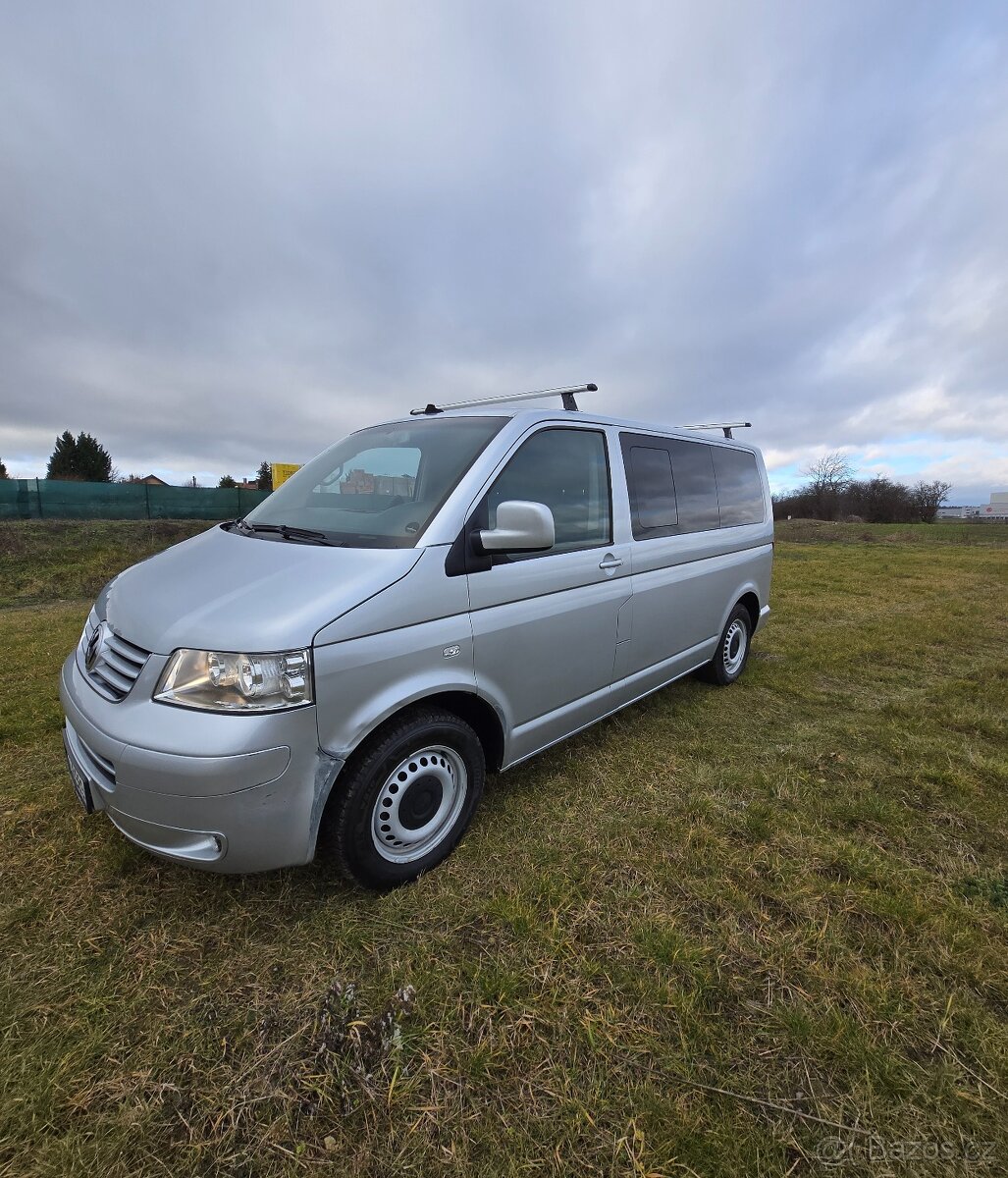 Volkswagen VW T5 Caravelle 96kW
