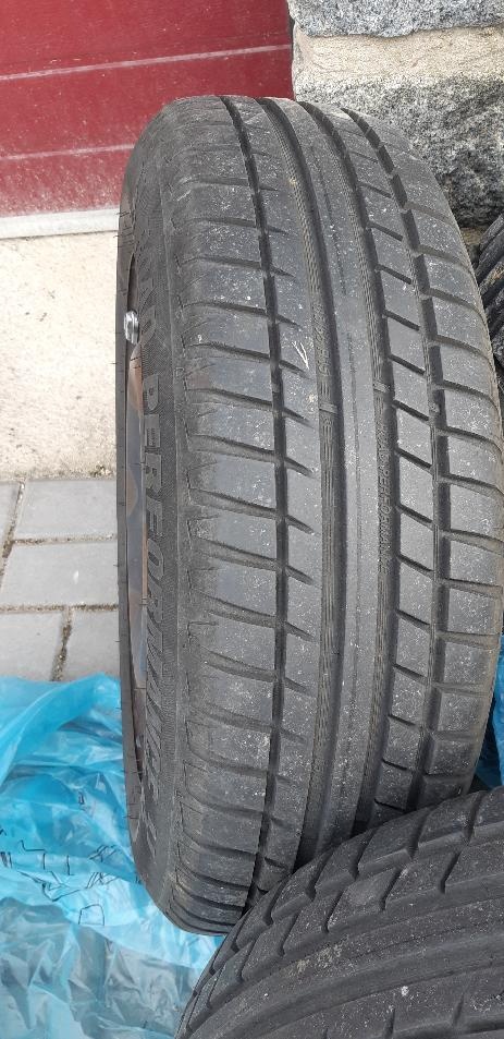 Š-FABIA - sada letních pneu na ráfkách 185/65/R15 NOVÉ