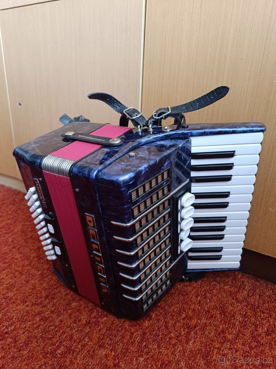 PRODÁM AKORDEON DELICIA JUNIOR