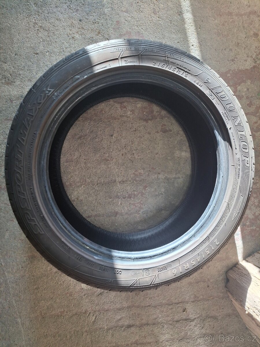 Dunlop Sportmaxx 215/45 R16 - letní