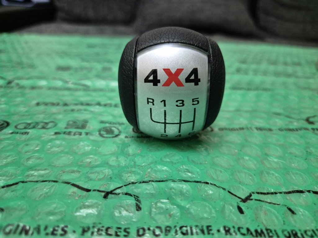 rukojeť řadicí páky Škoda Octavia II