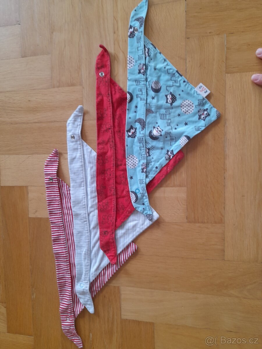 Šátky/slintáčky