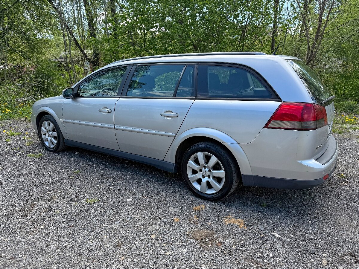 Opel Vectra C 1.9CDTI 88kw Nová stk šestikvalt,pěkný stav