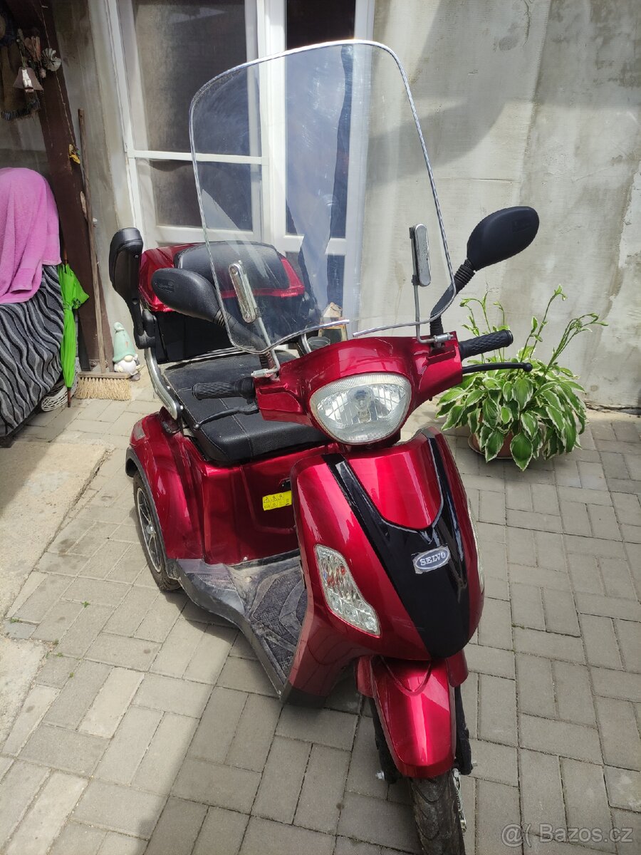 Prodám elektroskutr selvo