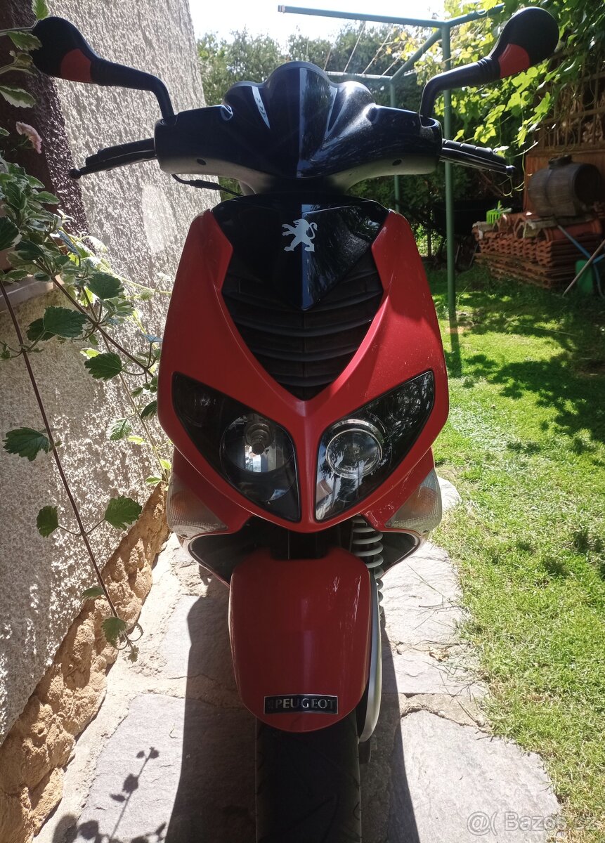 Prodám skútr Peugeot Speedfight 2.obs.50