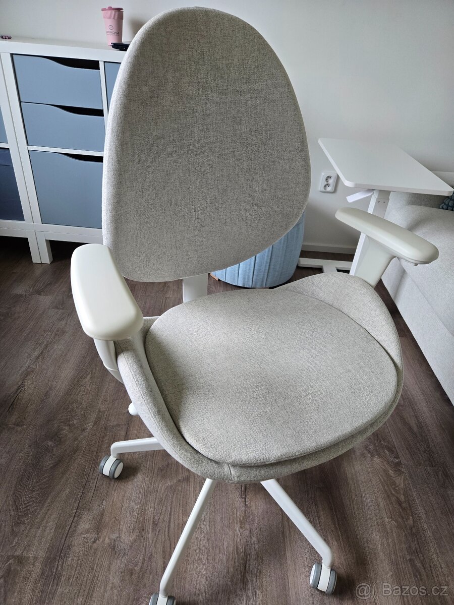 Ikea kancelářská židle Hattefjäll