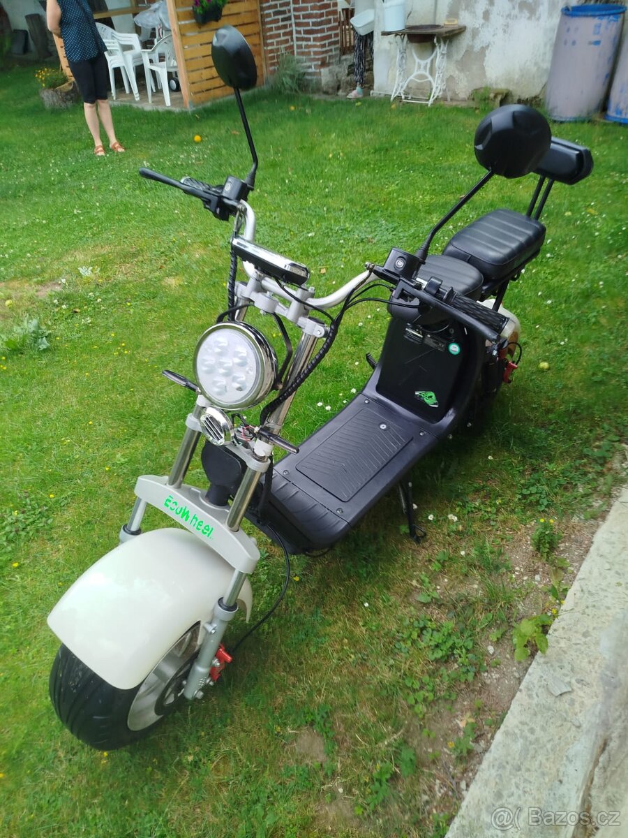 Elektrický skútr EcoWheel