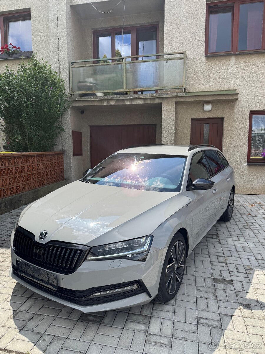 Škoda Superb 3 2.0 TDI Sportline DSG ACC Kessy Virtual