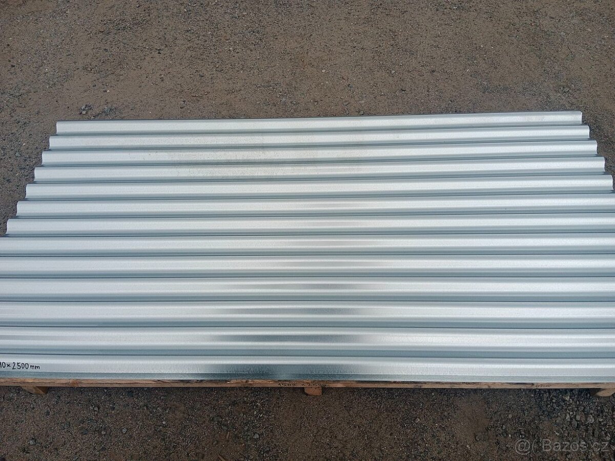 Vlnitý pozinkovaný plech 0,7x1290x2500 mm