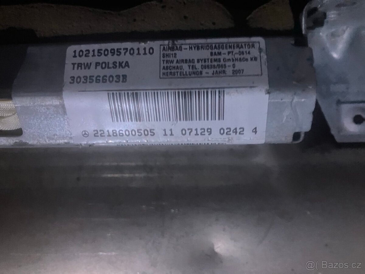 MERCEDES W221  airbag boční dveře levá záď