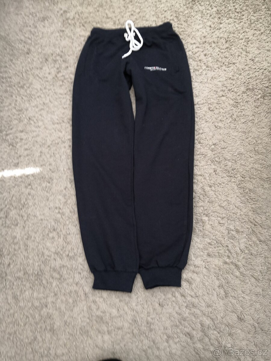 Tepláky Tommy Hilfiger vel.S/M