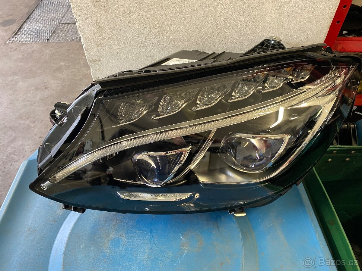 Levé přední světlo Mercedes C Class W205