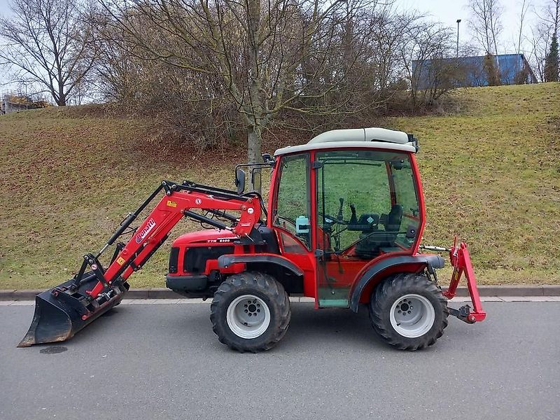 Italsky vyráběný traktor o výkonu 67 koní