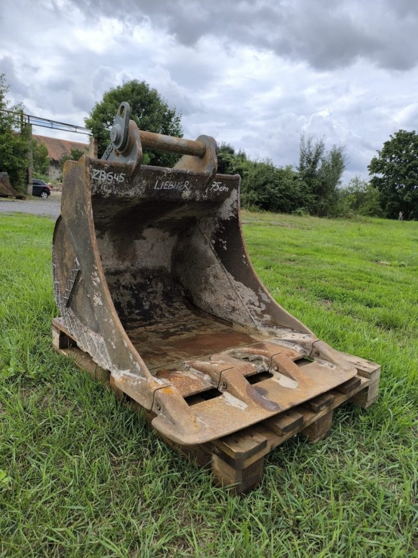 Podkopová lžíce, 75cm s upínáním Liebherr