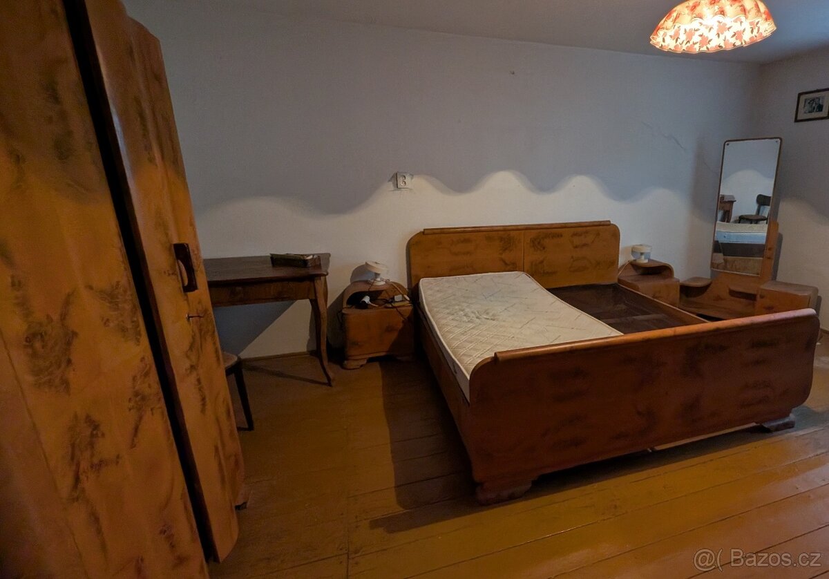 dřevěná ložnice - 30. léta