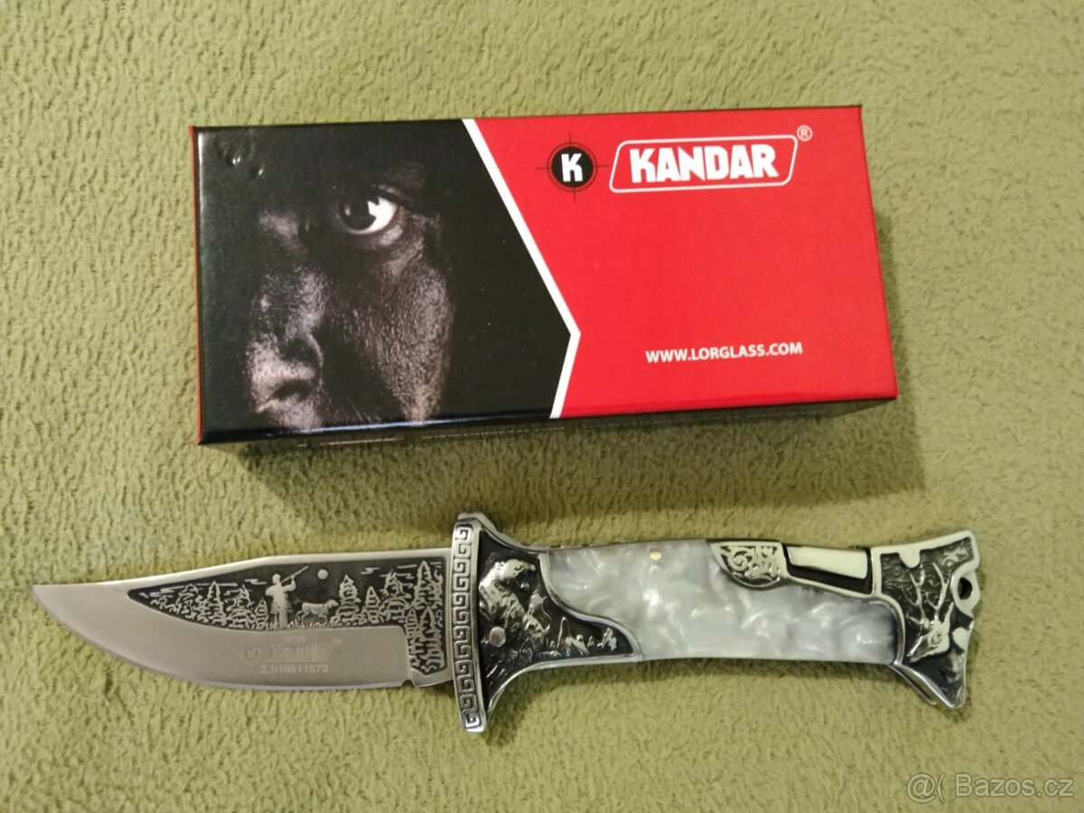 Zavírací lovecký nůž s rytinou Kandar.