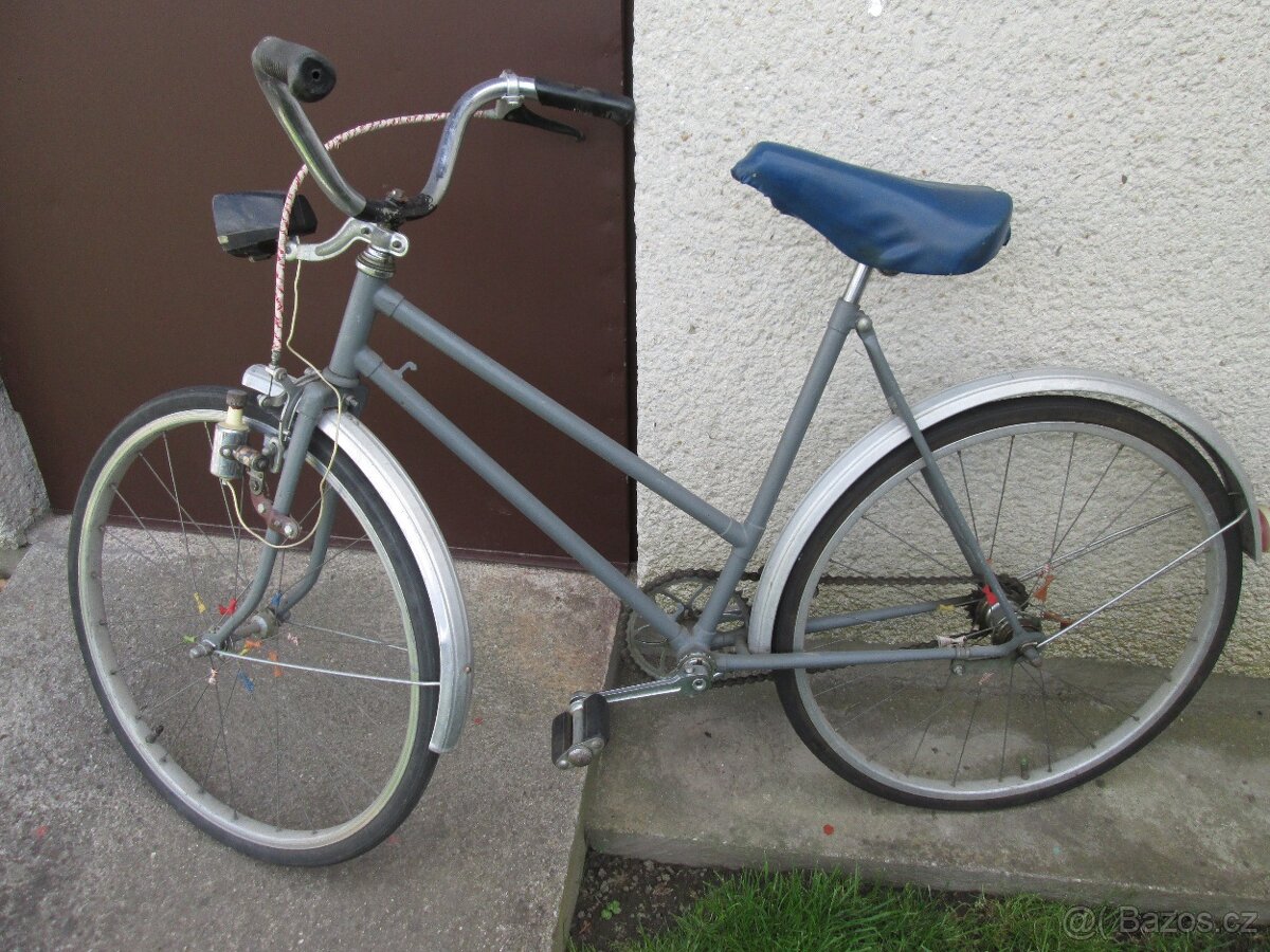 Jízdní kolo.