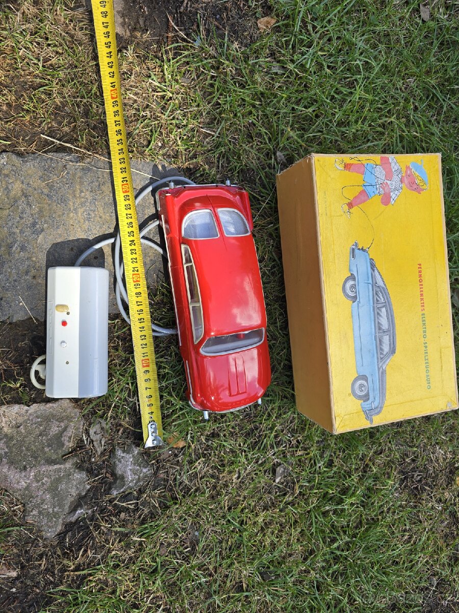 TATRA 603 PRESUS S KRABICÍ