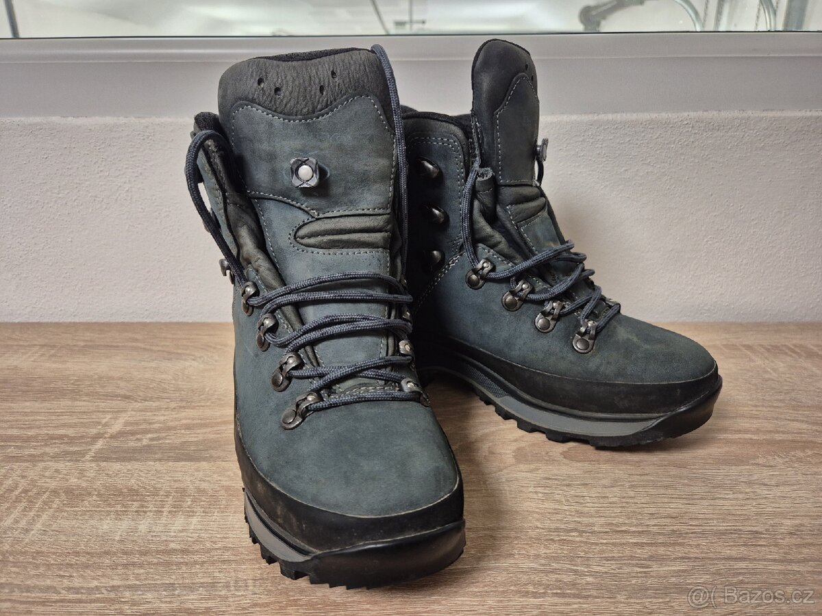 Turistické zimní boty - Lowa Lady III GTX vel. 37,5