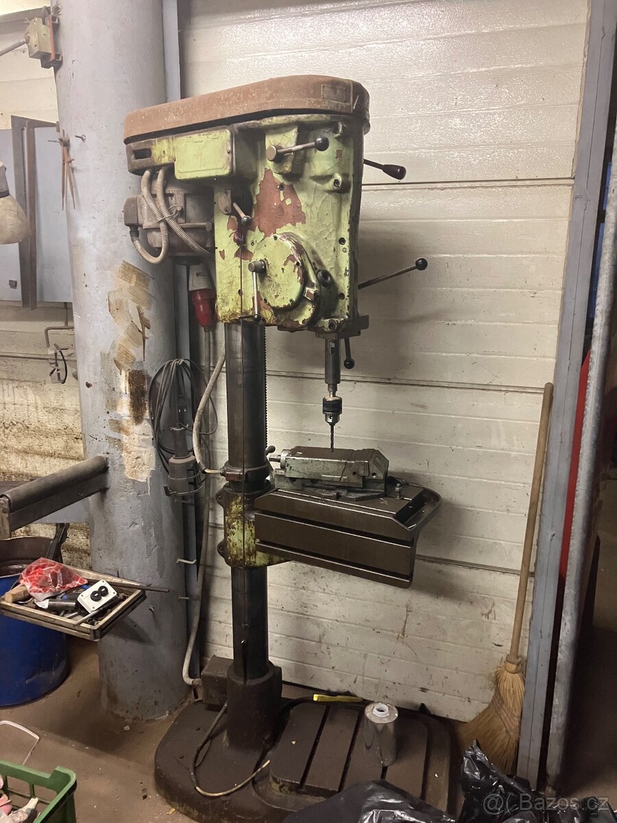 Sloupová vrtačka TOS V 3 20