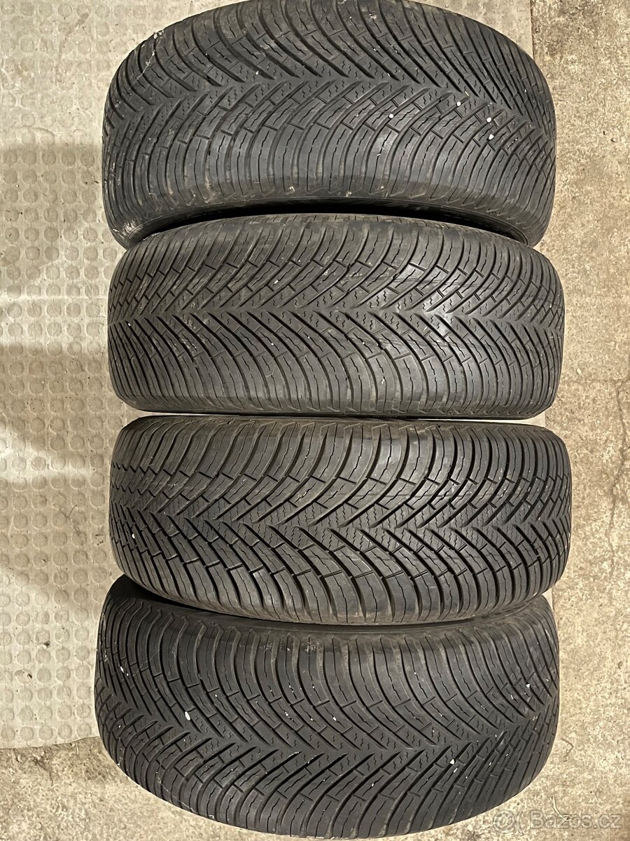 Zimní gumy Vredestein 205/55 R16