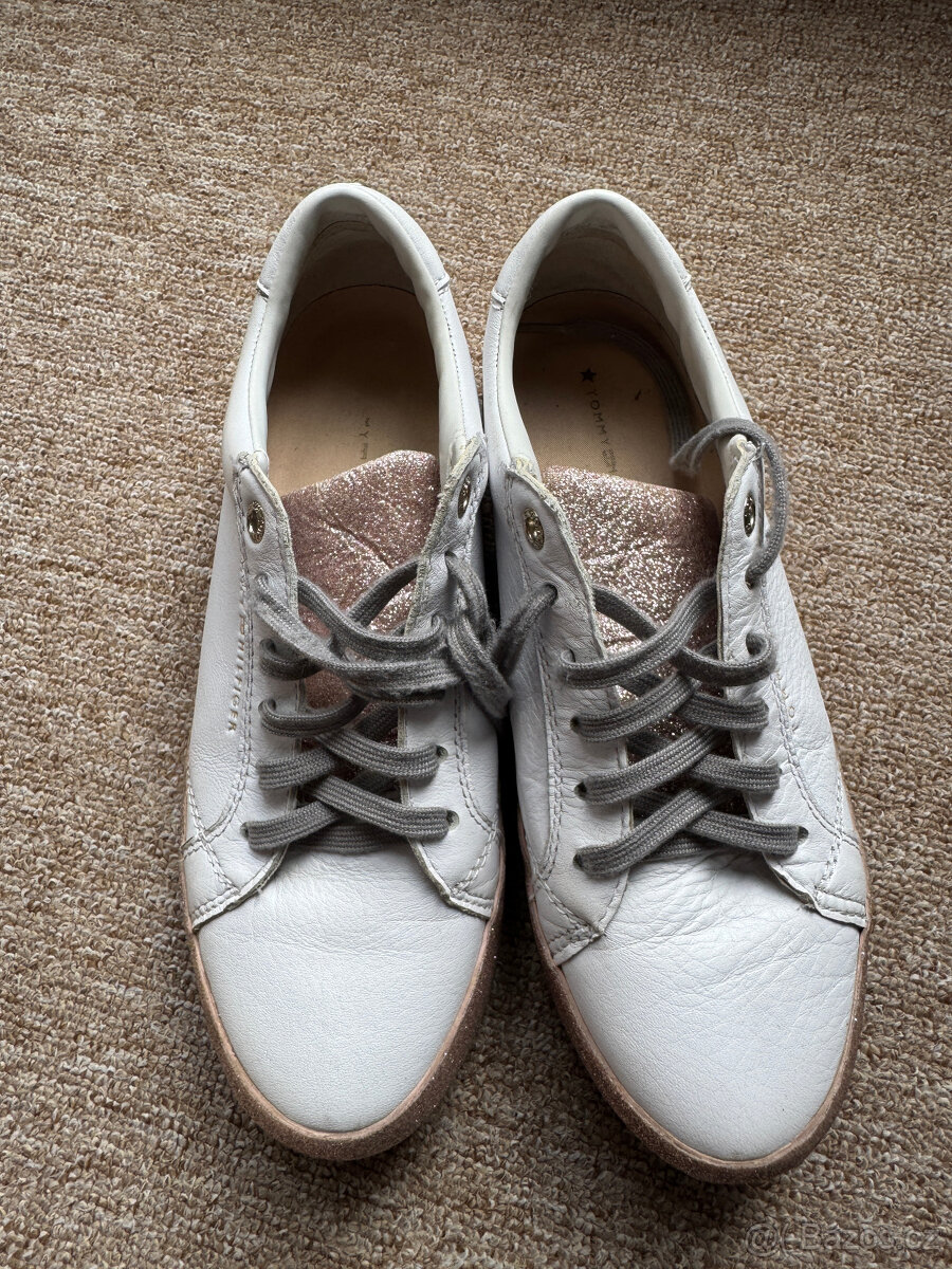 Dámské boty Tommy Hilfiger, vel. 37 (EUR)