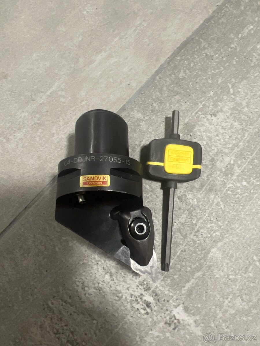 Soustružnický nůž