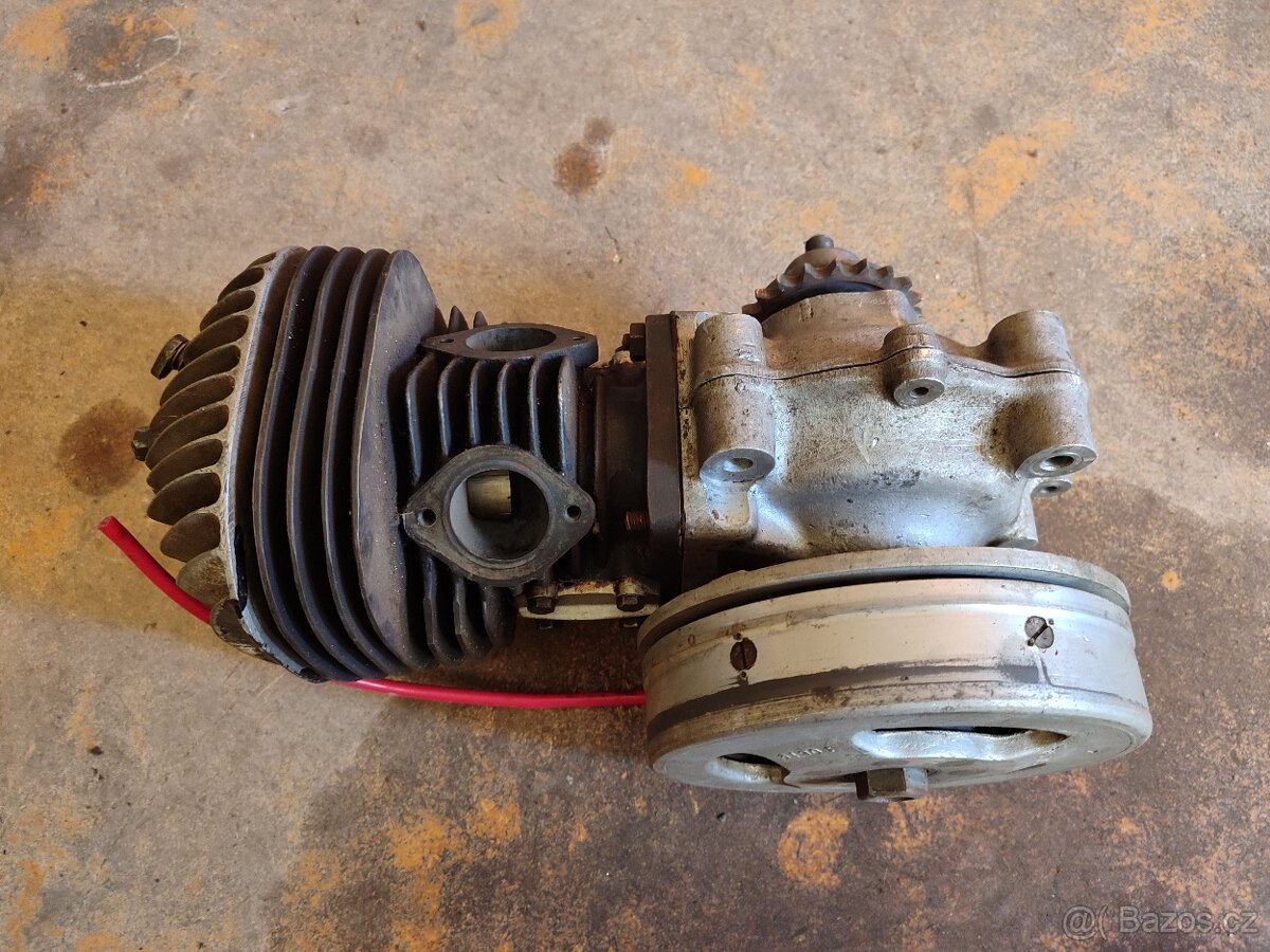 Motor Jawa 250 special