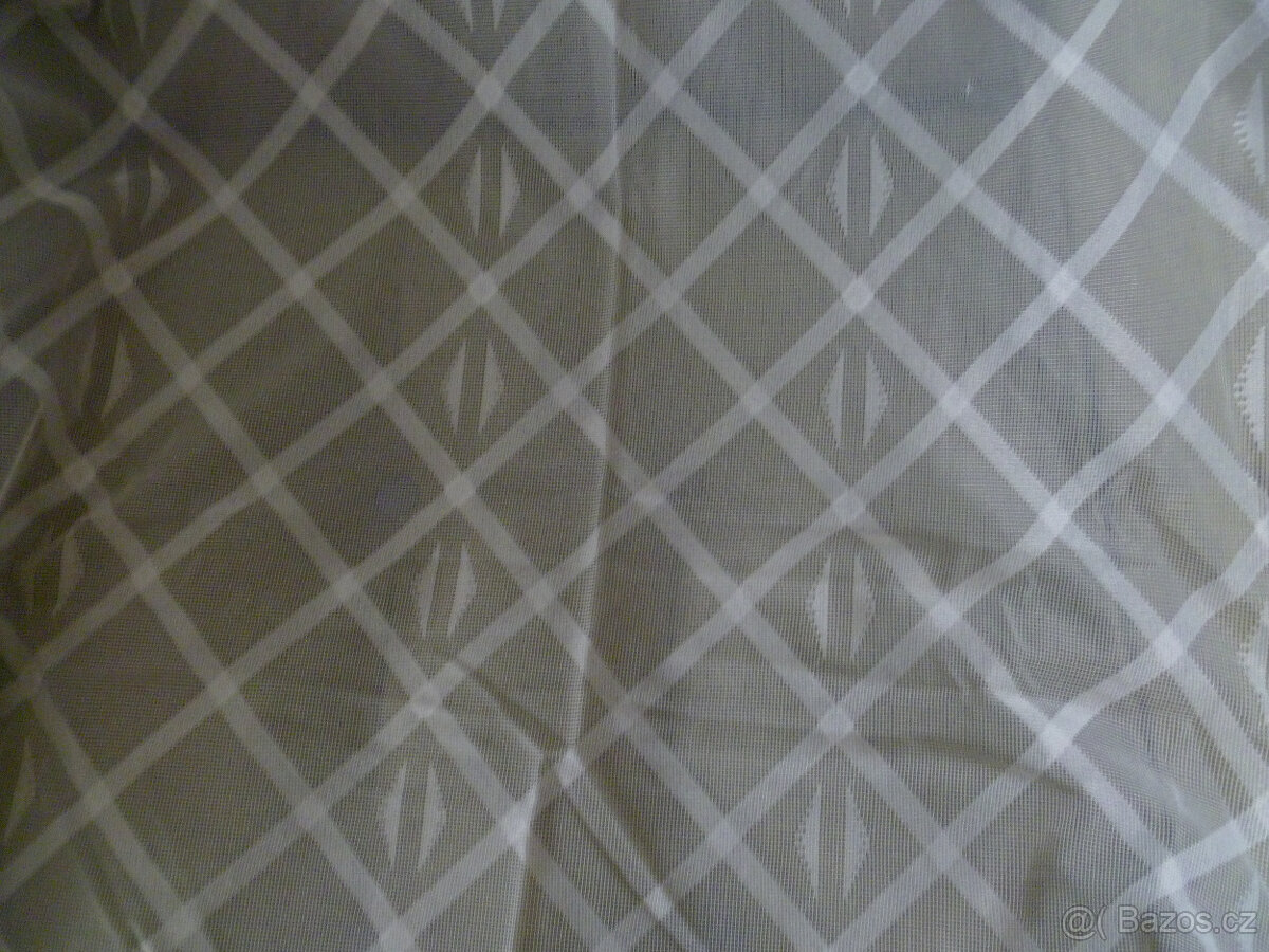 Záclona bílá levně